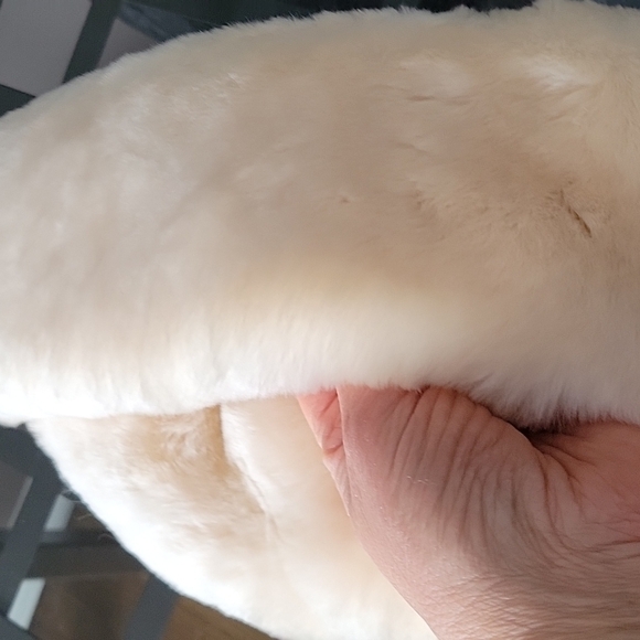 Australian Cloud Nine Genuine Shipskin Shearling Fur Winter Hat Ivory Sherpa L main image 9